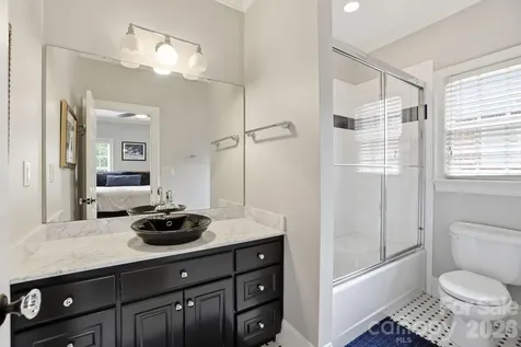 2021 Coniston Place Charlotte NC 28207