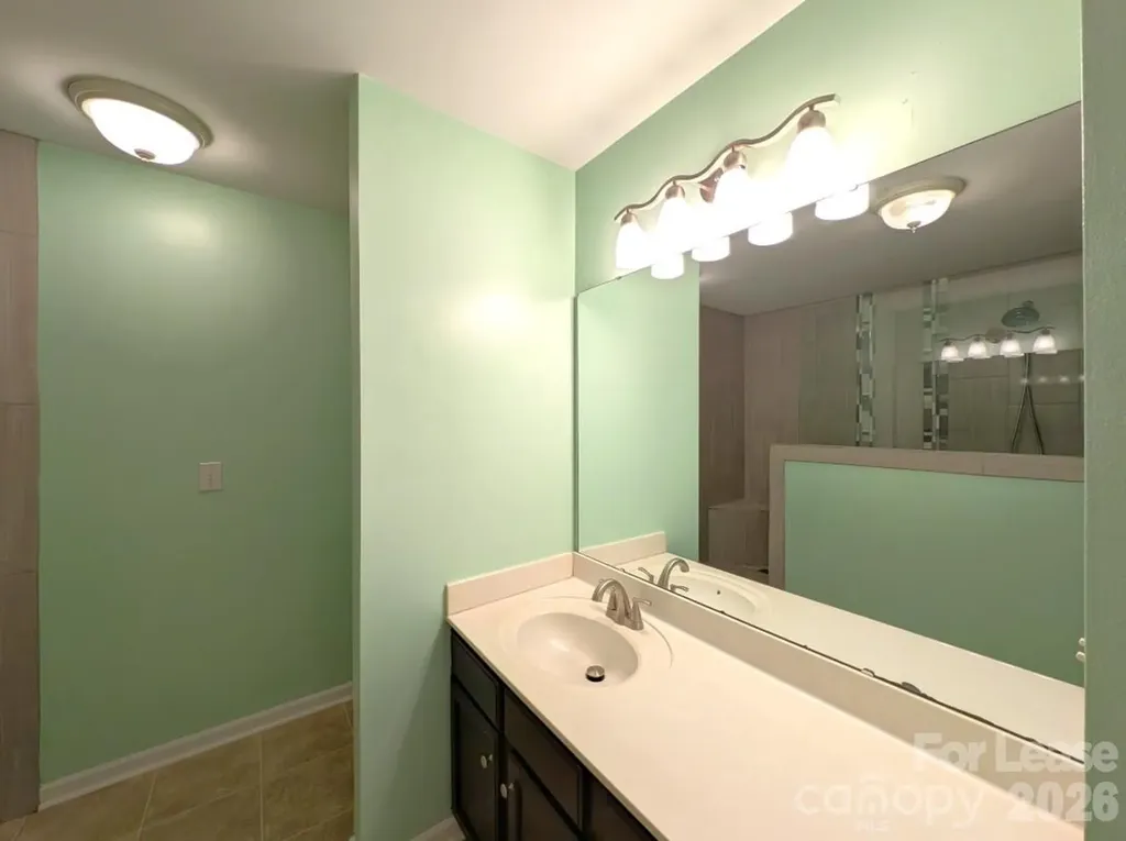 4283 Glenlea Commons Drive Charlotte NC 28216