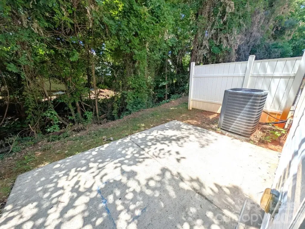 4283 Glenlea Commons Drive Charlotte NC 28216