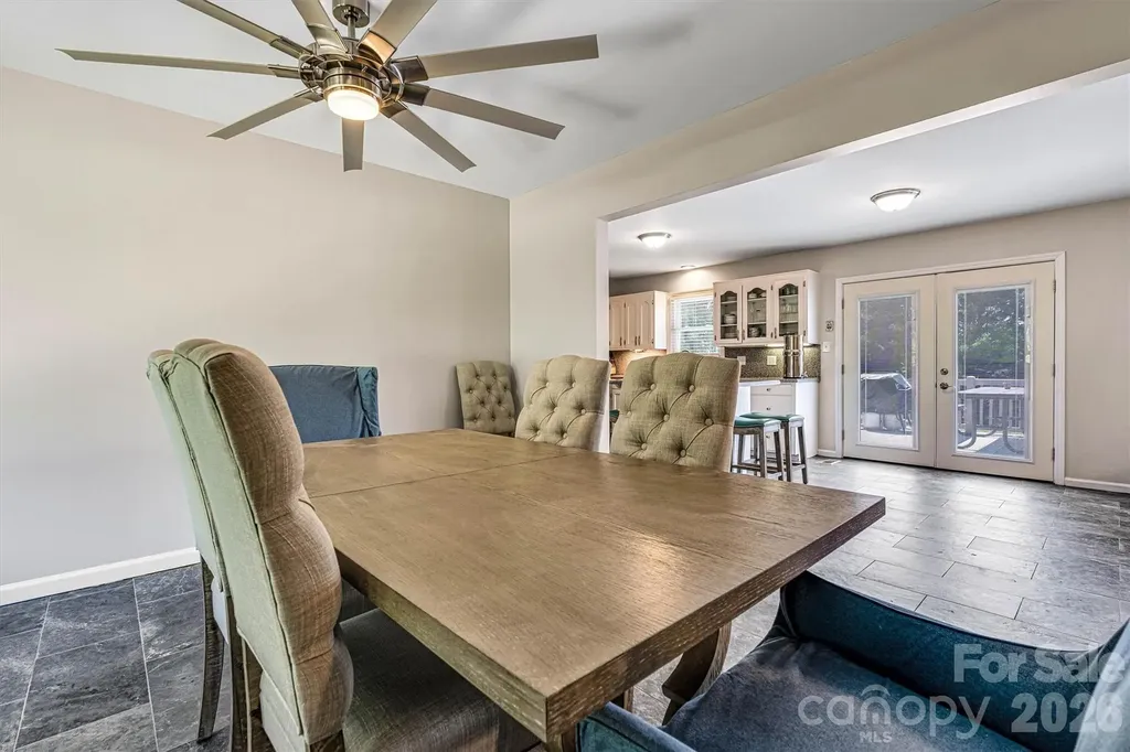 226 28th Avenue Place NE Hickory NC 28601
