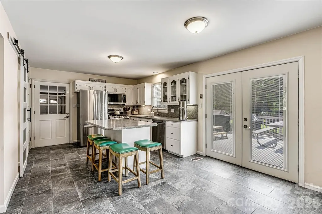 226 28th Avenue Place NE Hickory NC 28601
