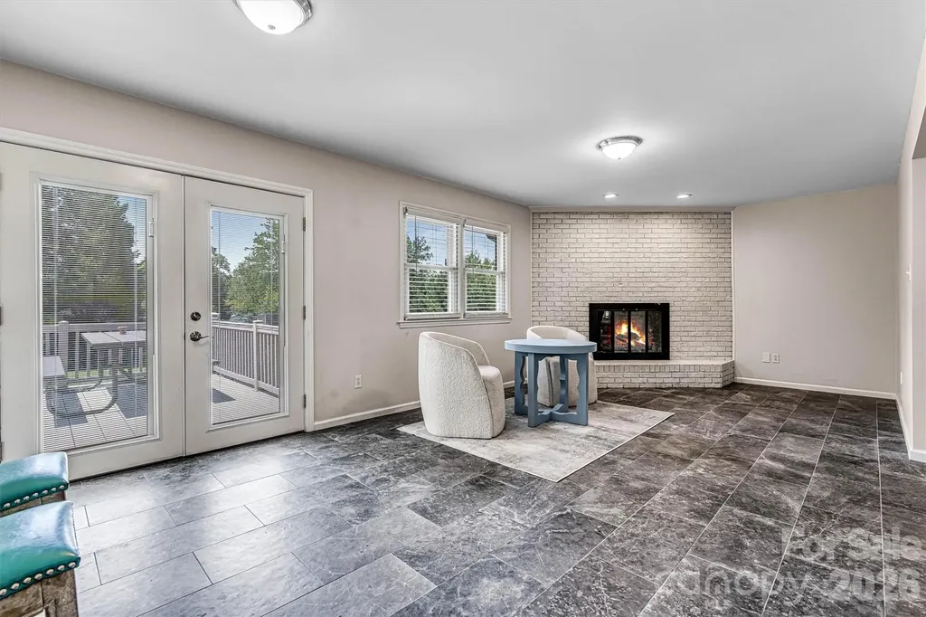 226 28th Avenue Place NE Hickory NC 28601