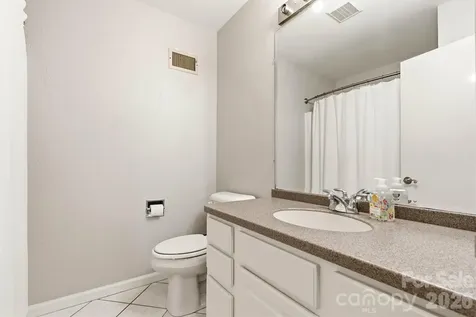 226 28th Avenue Place NE Hickory NC 28601
