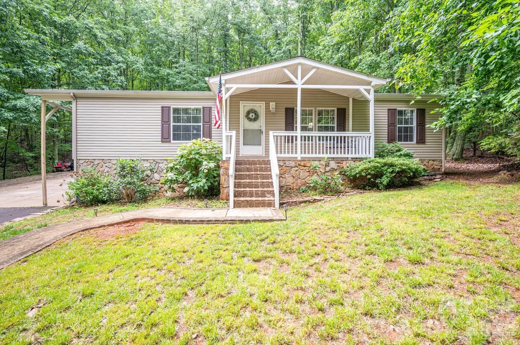 5043 Pebble Stone Road Maiden NC 28650