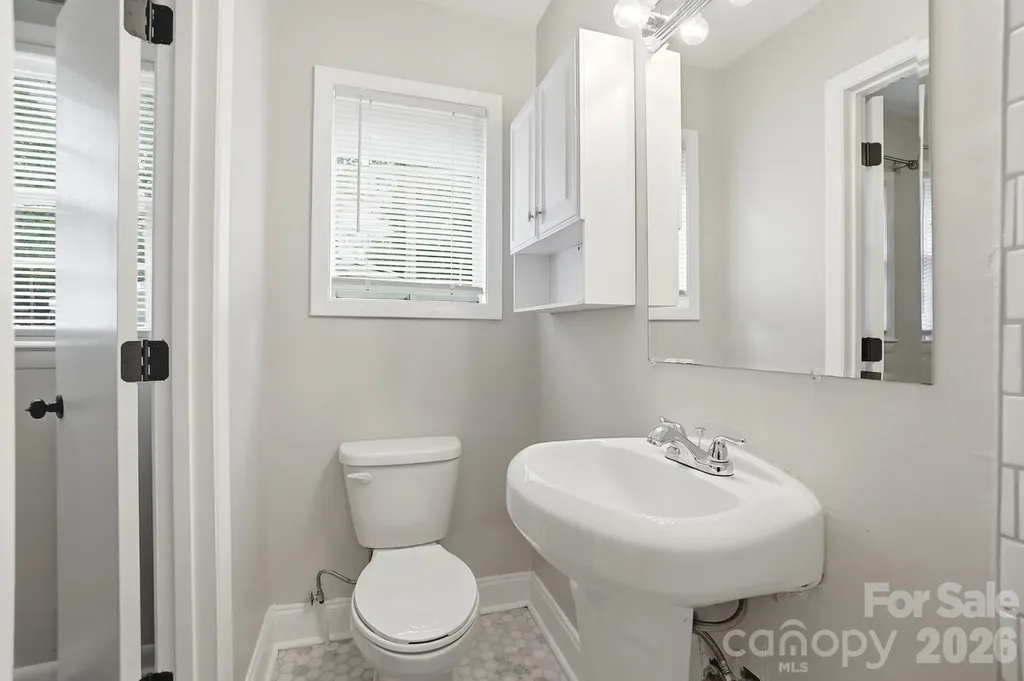 6308 Covecreek Drive Charlotte NC 28215