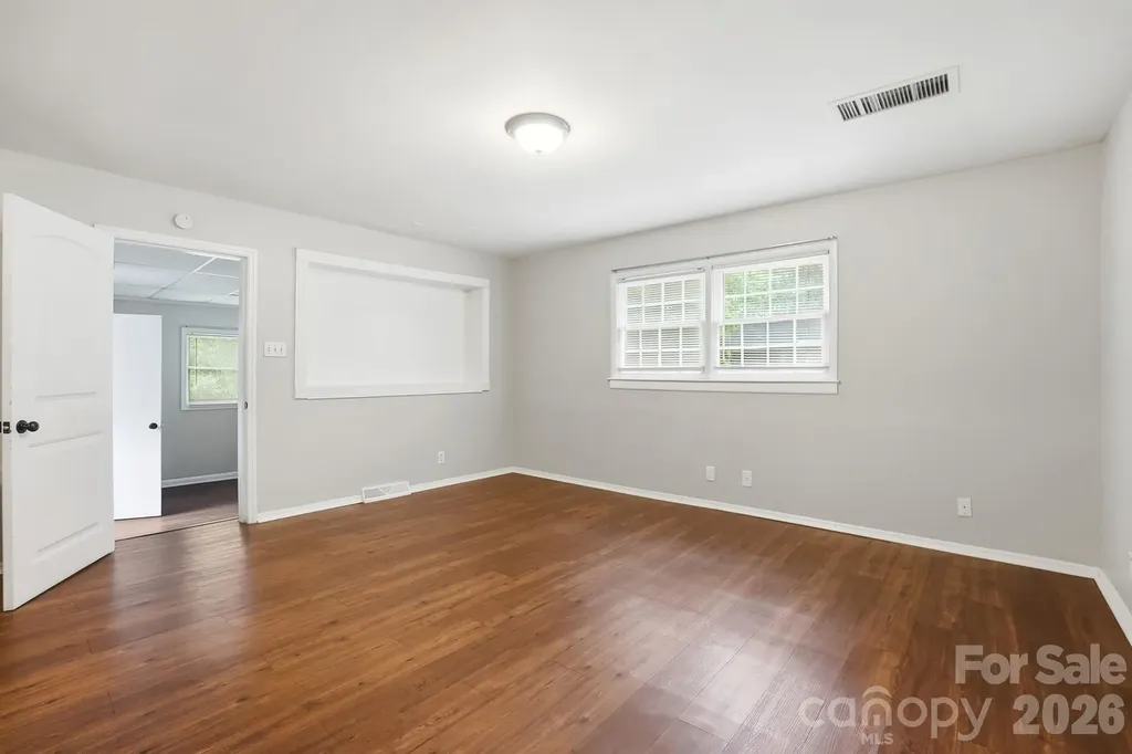 6308 Covecreek Drive Charlotte NC 28215
