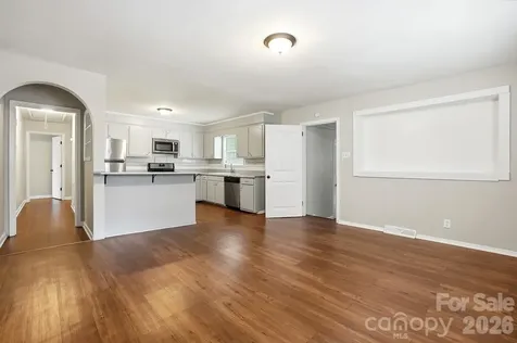6308 Covecreek Drive Charlotte NC 28215