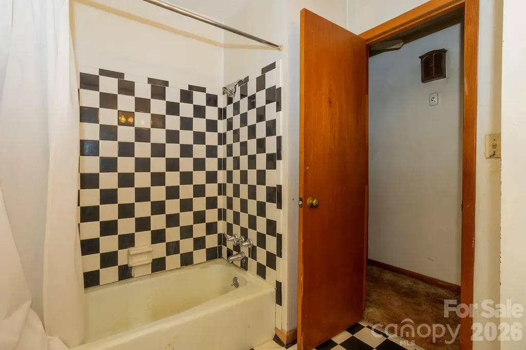 1225 Moss Road Rutherfordton NC 28139