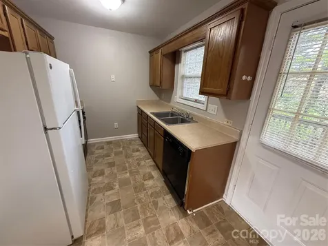 1310 And 1323 14th Street Drive NE Hickory NC 28601