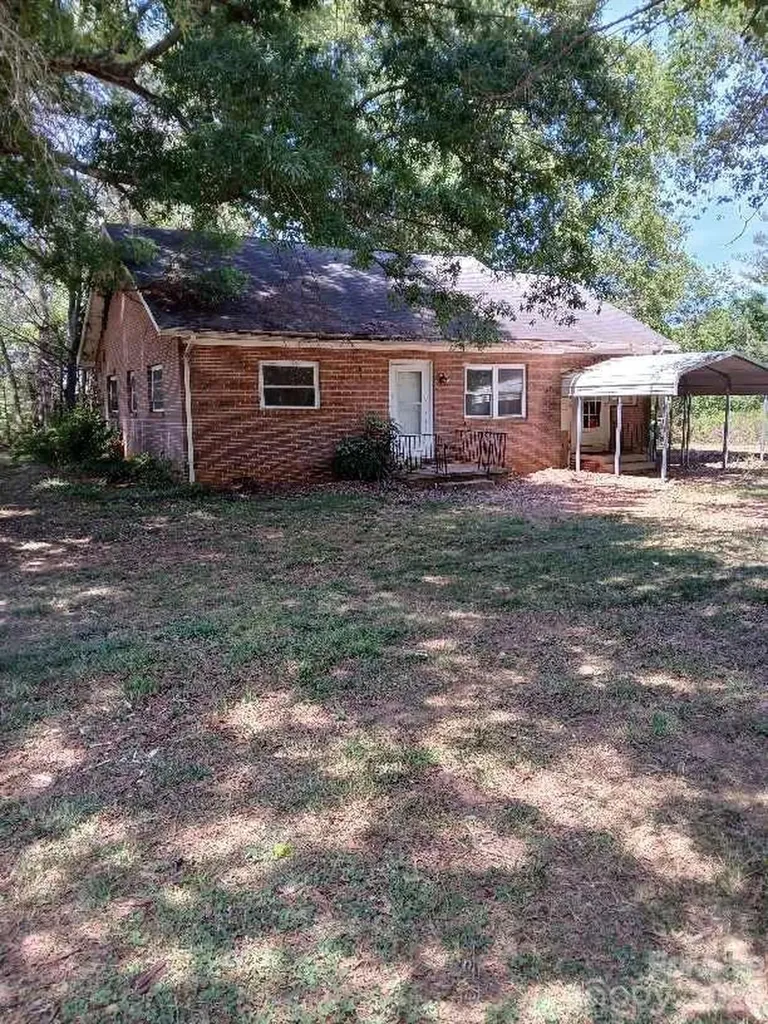 230 Cape Hickory Road Hickory NC 28601