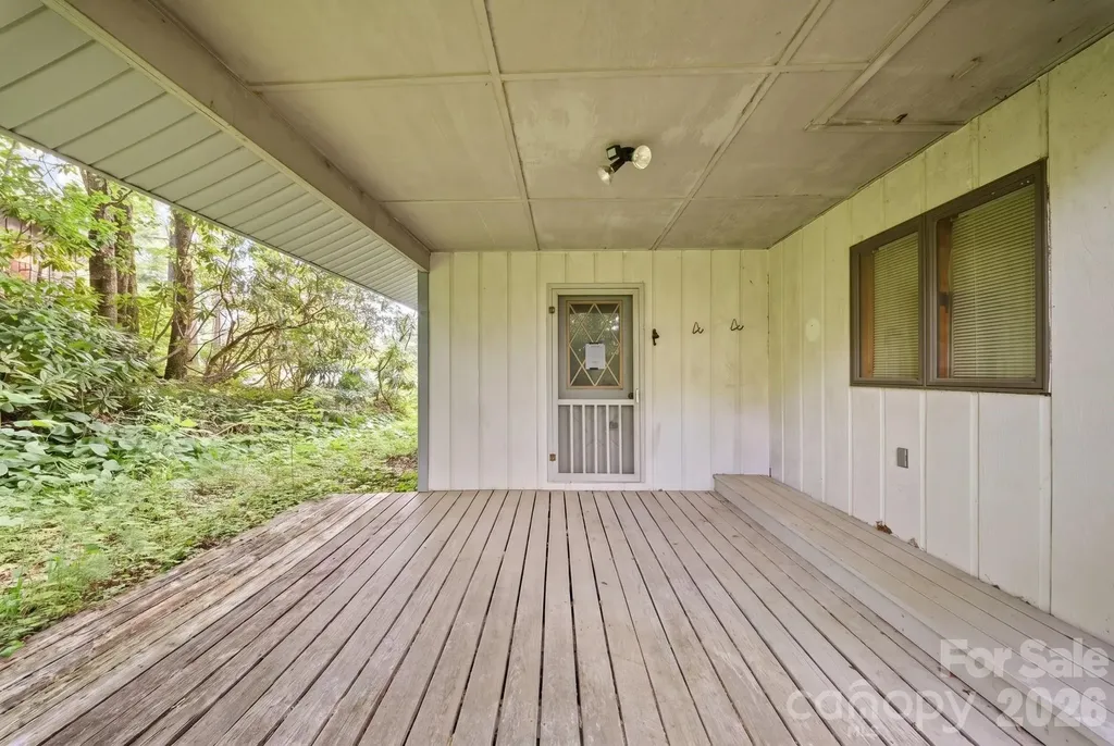 65 Gurney Franklin Road Newland NC 28657