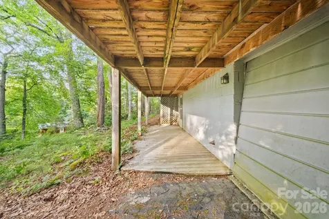 65 Gurney Franklin Road Newland NC 28657