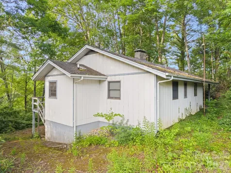 65 Gurney Franklin Road Newland NC 28657