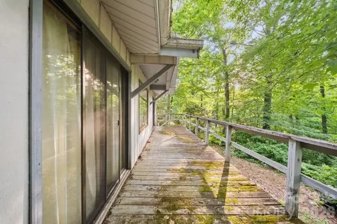 65 Gurney Franklin Road Newland NC 28657