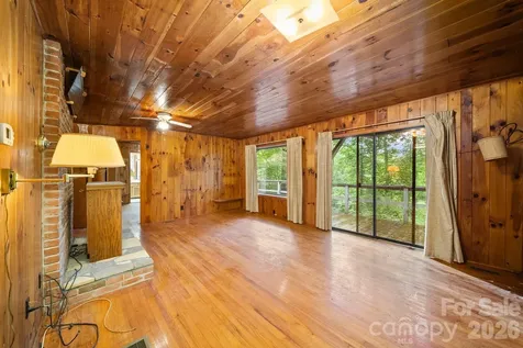 65 Gurney Franklin Road Newland NC 28657
