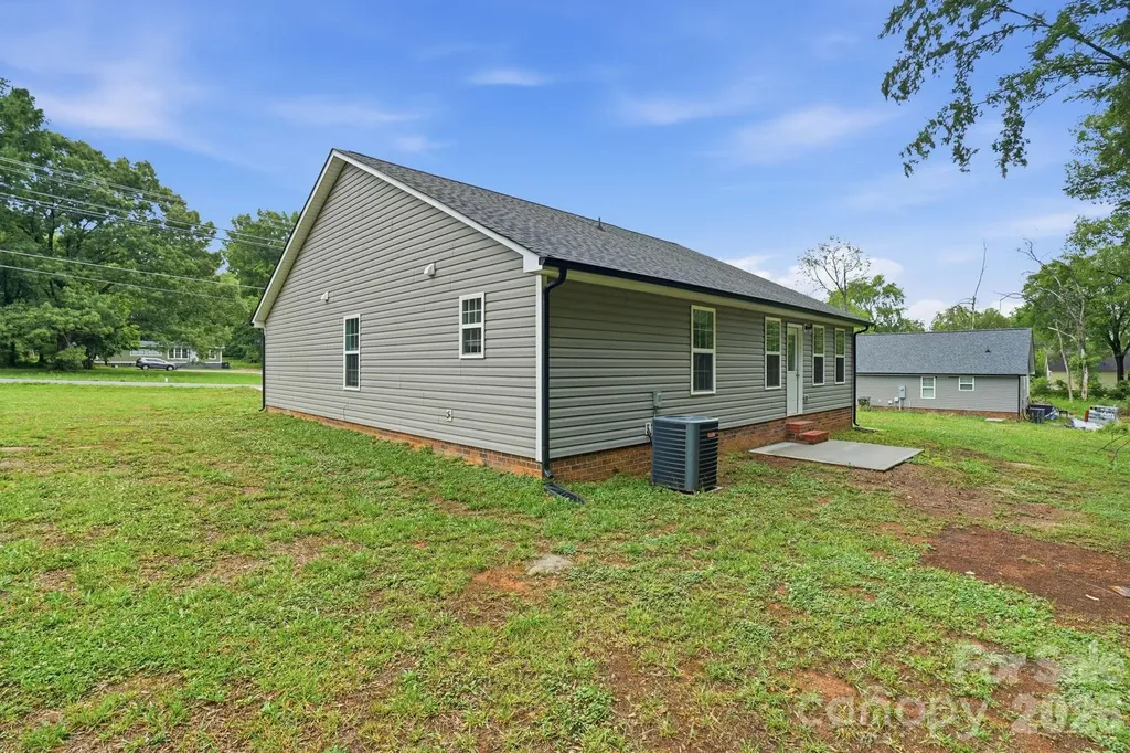 3221 Roberta Road Concord NC 28027