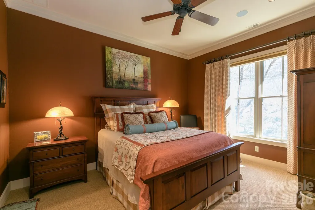 47 Creekside Way Burnsville NC 28714