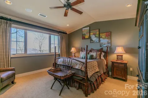 47 Creekside Way Burnsville NC 28714