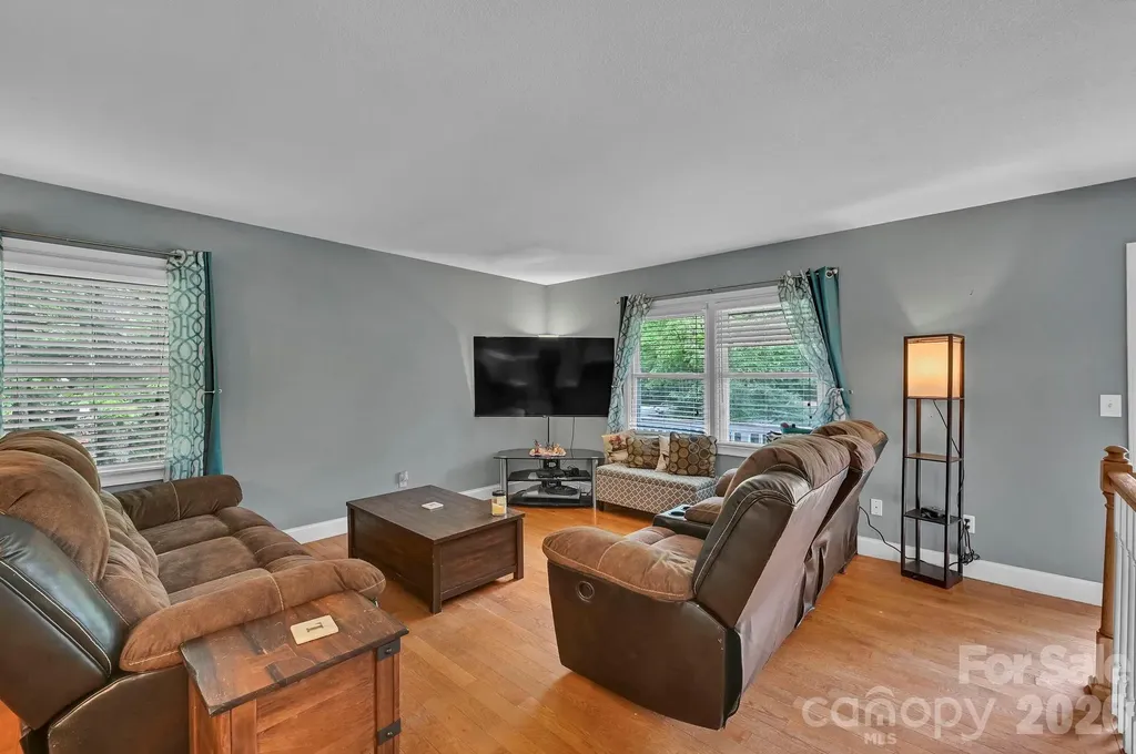 11 Greenwood Acres Drive Mills River NC 28759