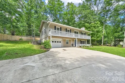 11 Greenwood Acres Drive Mills River NC 28759