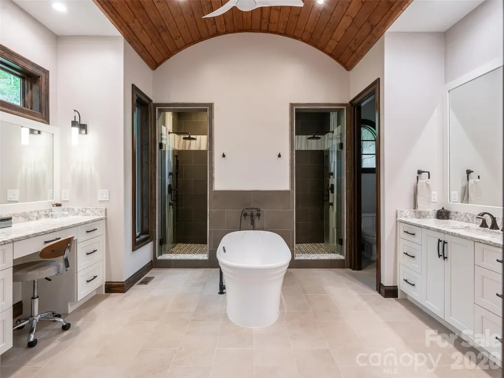 151 Bridgewater Drive Fletcher NC 28732