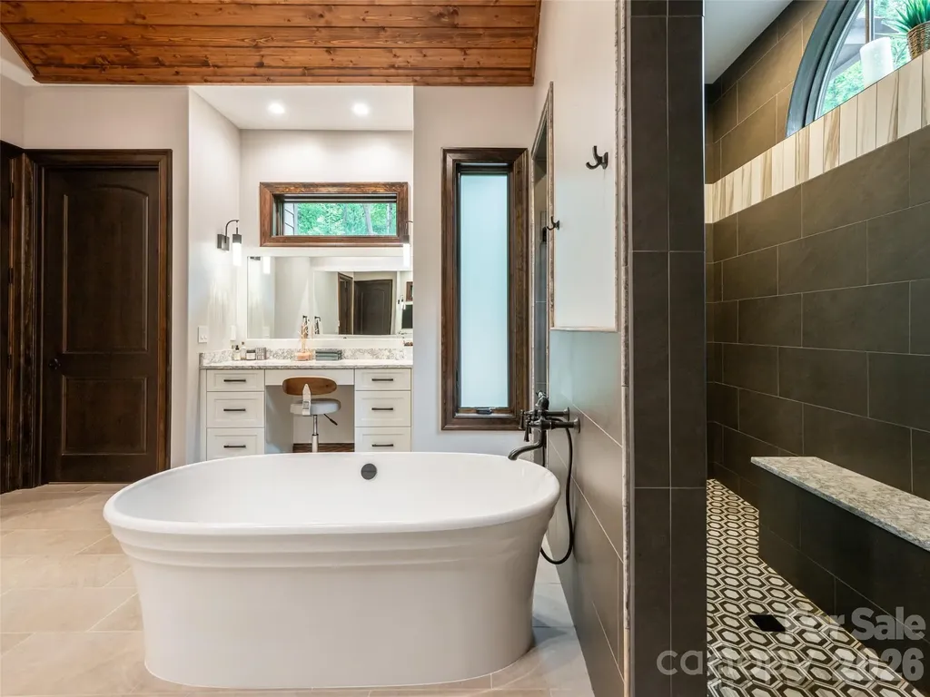151 Bridgewater Drive Fletcher NC 28732
