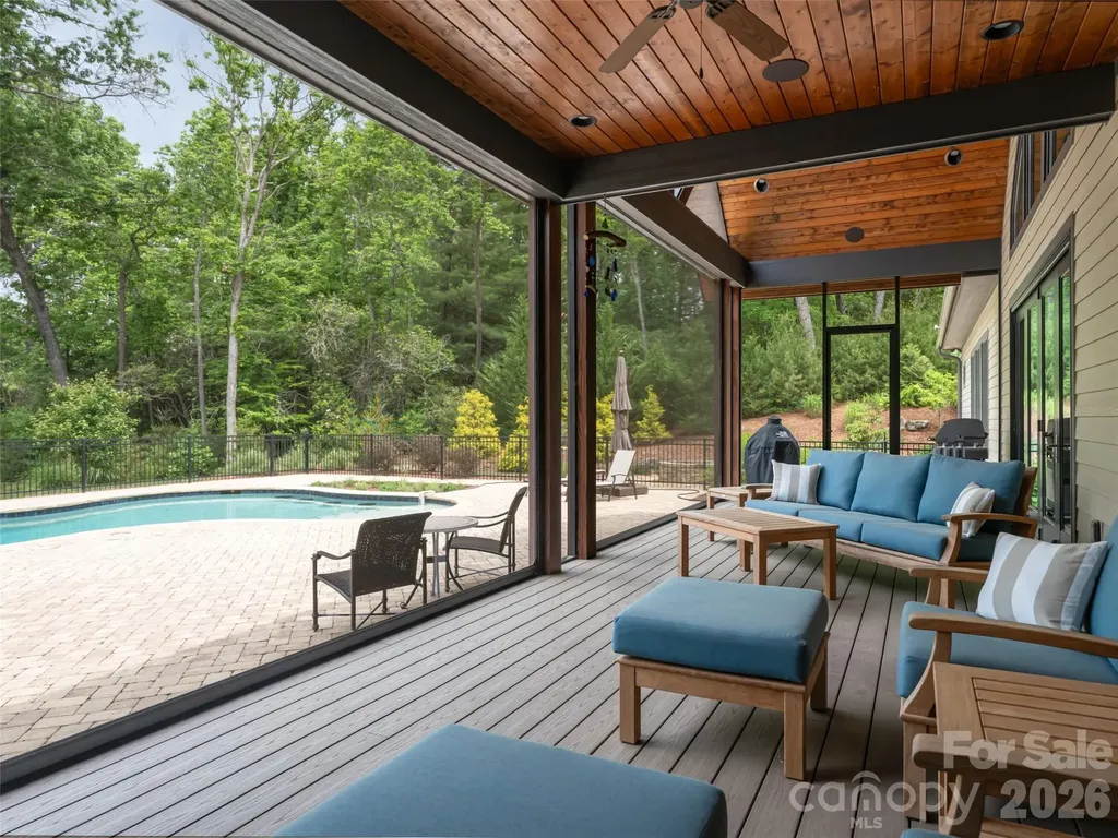 151 Bridgewater Drive Fletcher NC 28732