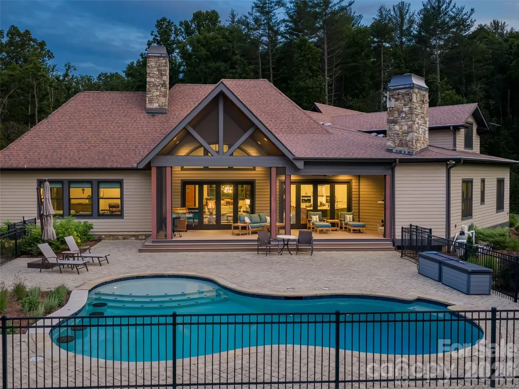 151 Bridgewater Drive Fletcher NC 28732