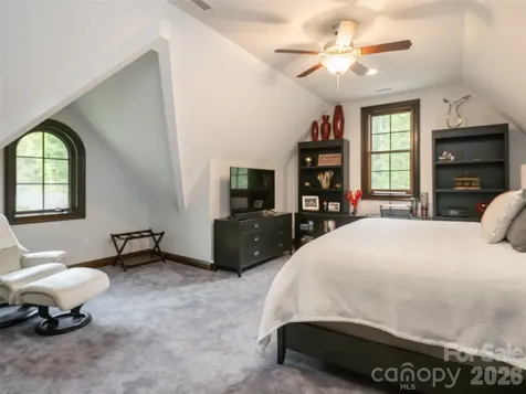 151 Bridgewater Drive Fletcher NC 28732