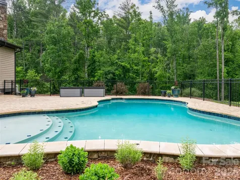 151 Bridgewater Drive Fletcher NC 28732