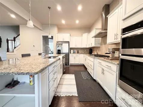 10112 Pinecroft Creek Lane Matthews NC 28105