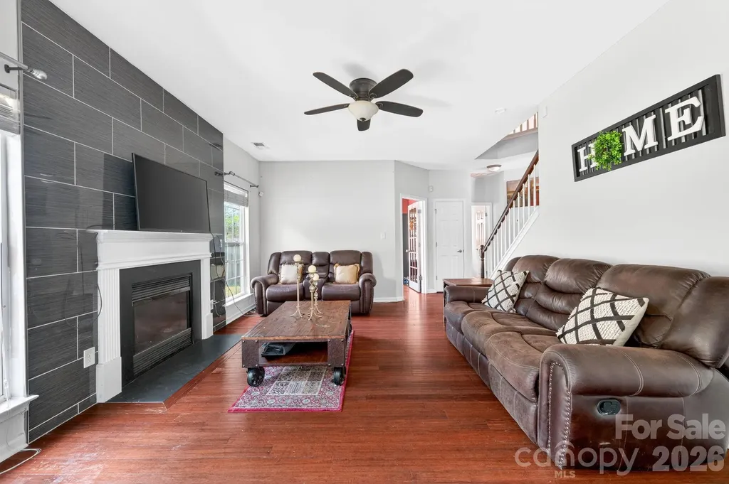 2508 Oakdale Creek Lane Charlotte NC 28216