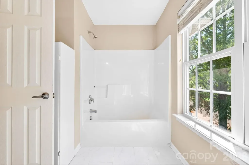 2508 Oakdale Creek Lane Charlotte NC 28216