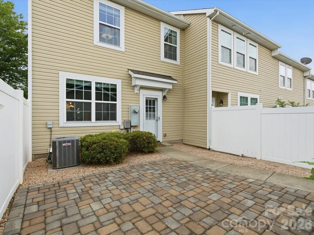 18439 The Commons Boulevard Cornelius NC 28031
