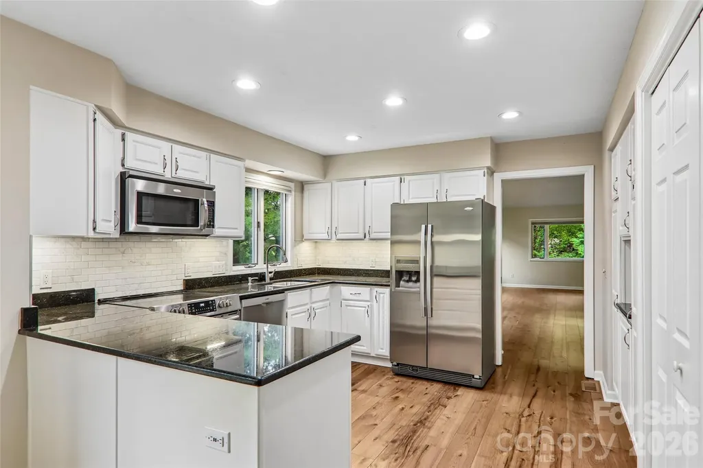 405 Wild Oak Lane Hendersonville NC 28791