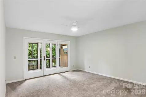 405 Wild Oak Lane Hendersonville NC 28791
