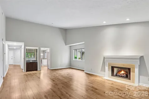 405 Wild Oak Lane Hendersonville NC 28791