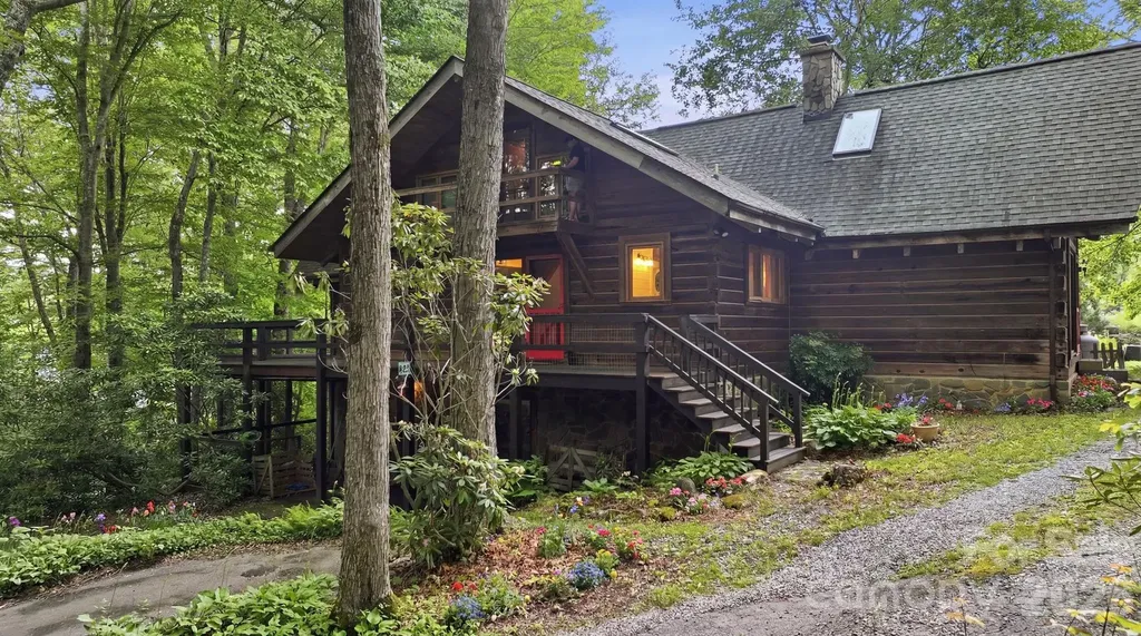 429 Biodome Drive Waynesville NC 28785