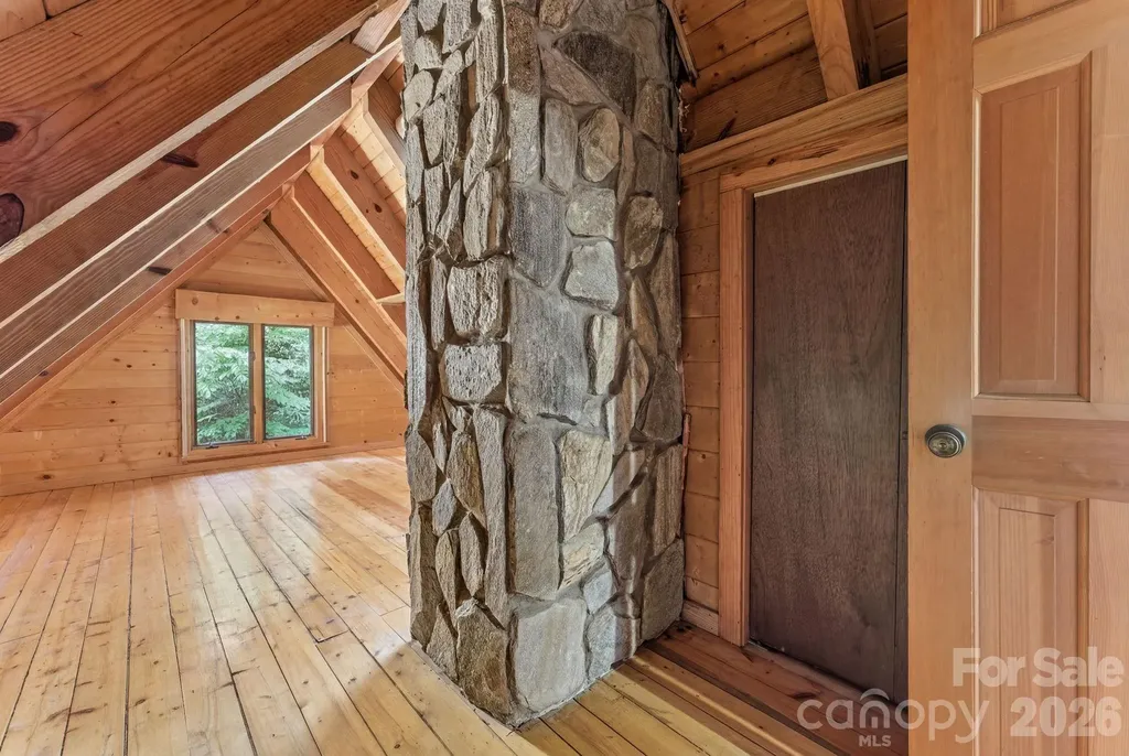 429 Biodome Drive Waynesville NC 28785