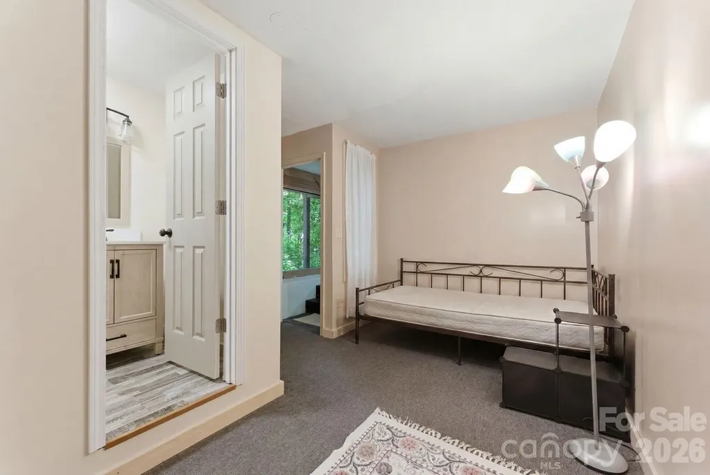 429 Biodome Drive Waynesville NC 28785