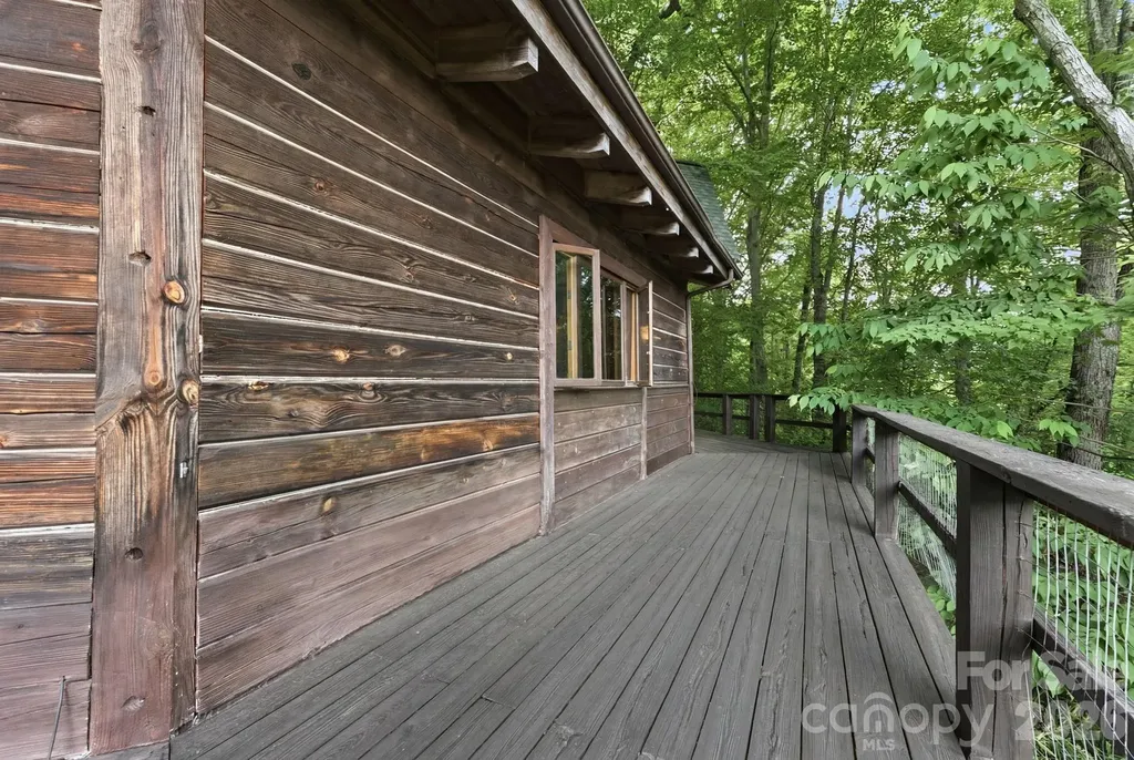 429 Biodome Drive Waynesville NC 28785