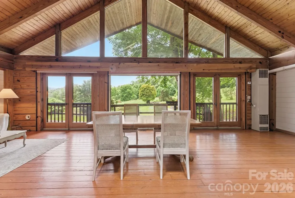 429 Biodome Drive Waynesville NC 28785