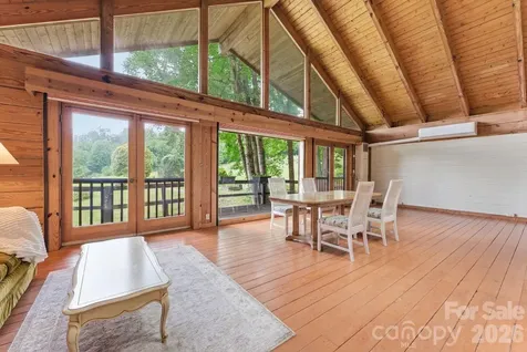 429 Biodome Drive Waynesville NC 28785