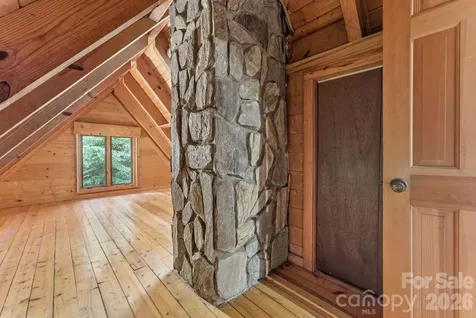 429 Biodome Drive Waynesville NC 28785