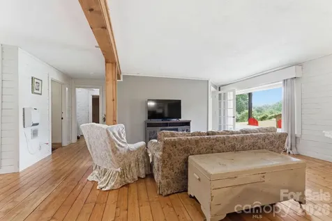 429 Biodome Drive Waynesville NC 28785