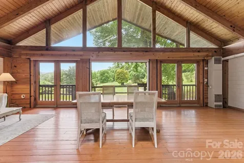429 Biodome Drive Waynesville NC 28785