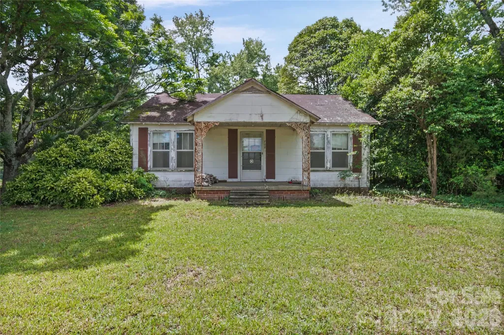 702 Mocksville Highway Statesville NC 28625