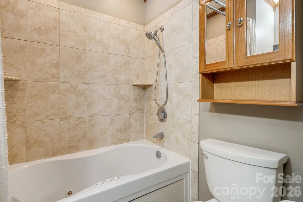 60 Ravencroft Lane Asheville NC 28803