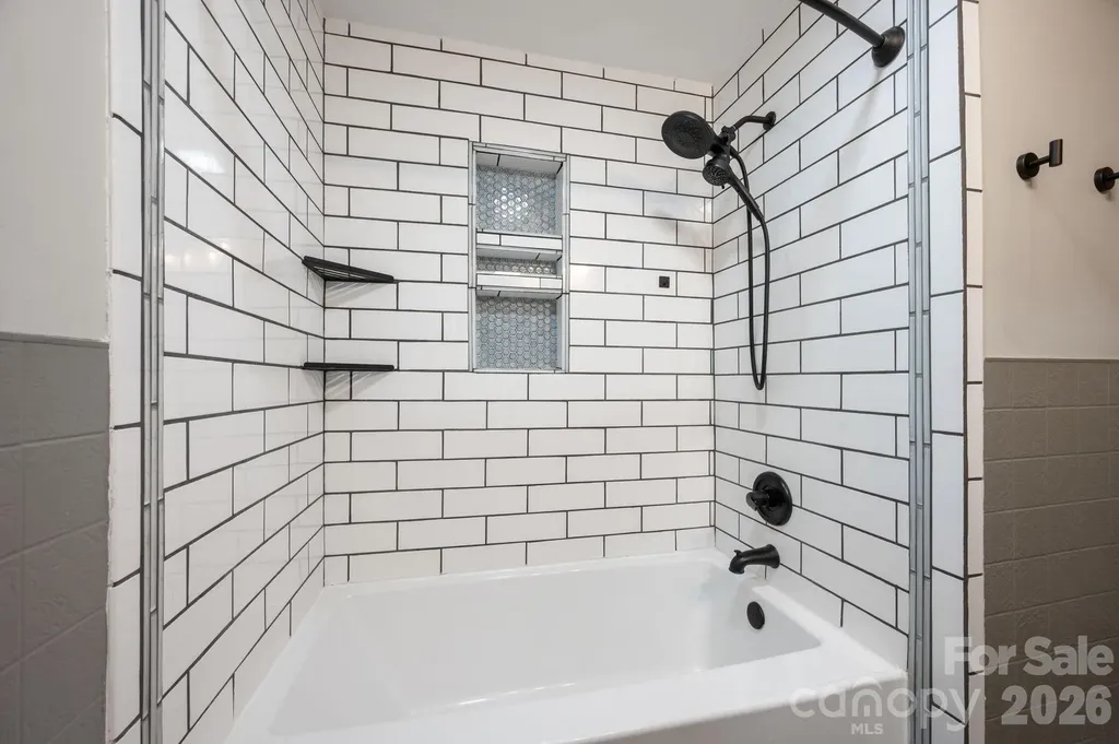 65 Farley Street Waynesville NC 28786