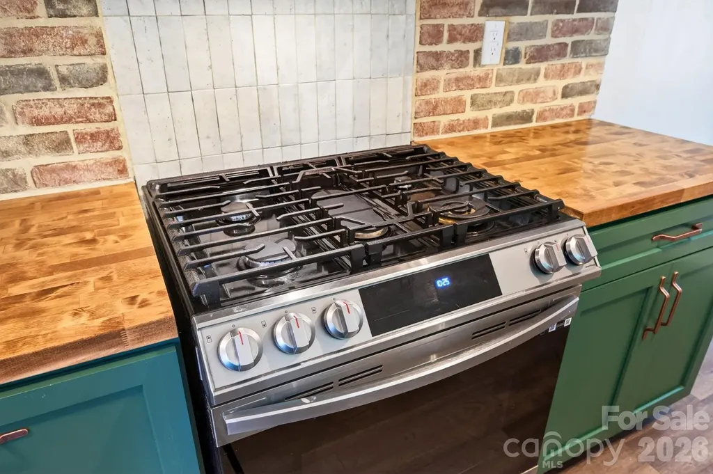 65 Farley Street Waynesville NC 28786